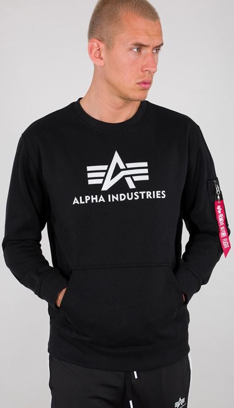 alpha-industries-3d-logo-sweatshirt-black-s-ai-128302-03-s-figure-1_800x800