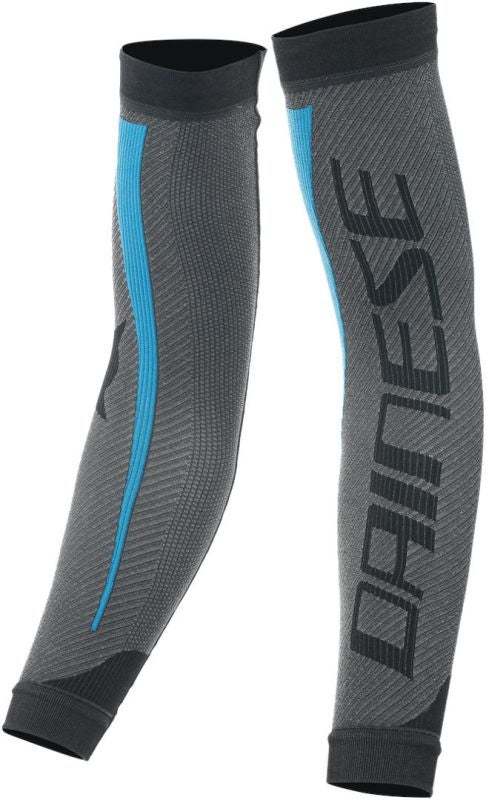 dainese-dry-sleeves-dai-1996270-607-n-main-article-figure-1_800x800