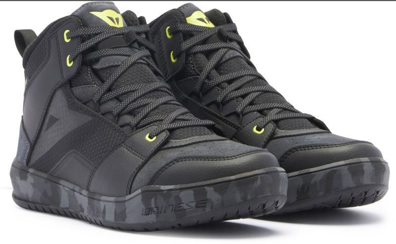 dainese-suburb-d-wp-waterproof-motorcycle-shoes-black-grey-yellow-42-dai-17700010-49j-42-figure-1_800x800