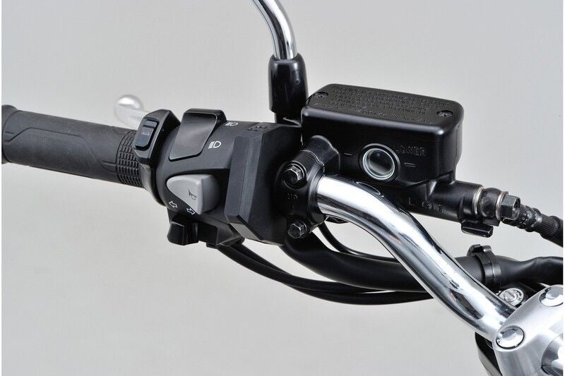 daytona-slim-usb-type-a-power-supply-2-inputs-handlebars-22-2-25-4-bi-1124678-figure-1_800x800