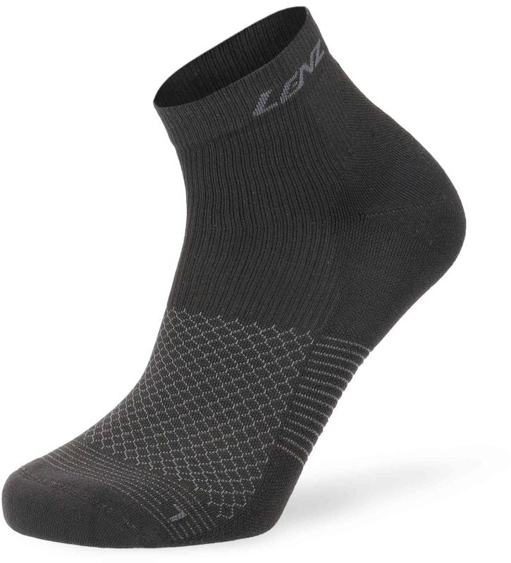 lenz-think-about-cool-active-1-low-socks-black-35-38-lnz-30021-015-figure-1_800x800