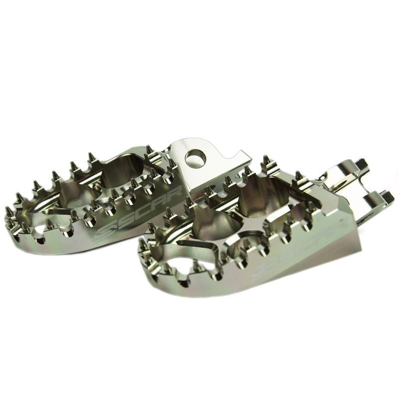 scar-evo-foot-pegs-titanium-bi-442154-figure-1_800x800