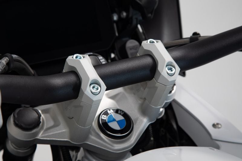 sw-motech-bar-riser-h-40-mm-silver-r1200gs-12-18-r1250gs-18-sw-leh-07-039-12401-s-figure-1_800x800