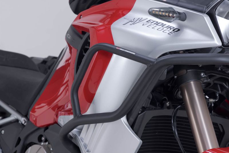 sw-motech-crash-bar-black-mv-agusta-enduro-veloce-24-sw-sbl-28-023-10000-b-figure-1_800x800