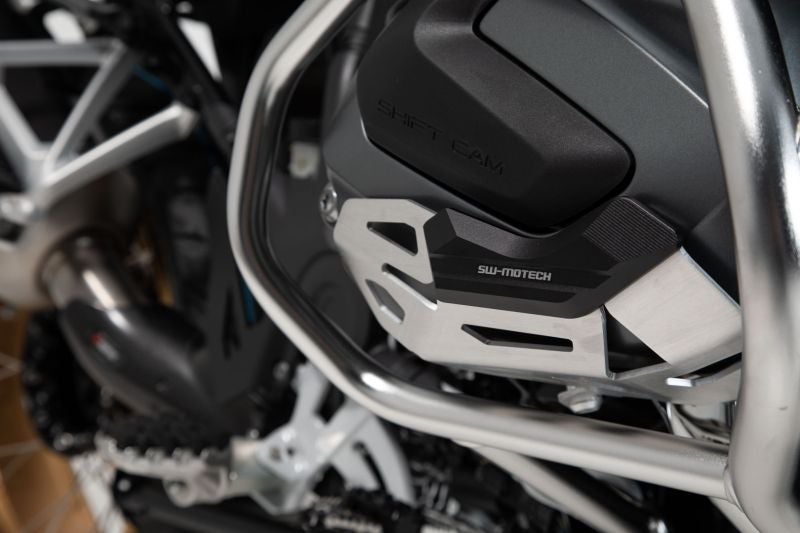 sw-motech-cylinder-guard-black-silver-bmw-r-1250-gs-r-1250-r-sw-mss-07-904-10201-figure-1_800x800