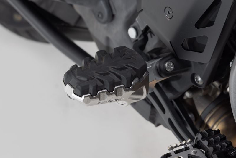 sw-motech-evo-footrest-kit-harley-davidson-pan-america-21-sw-frs-18-112-10000-figure-1_800x800