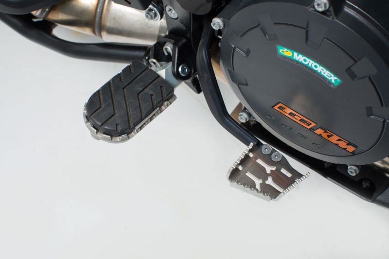 sw-motech-expansion-for-brake-pedal-silver-ktm-models-sw-sct-04-174-10000-s-figure-1_800x800
