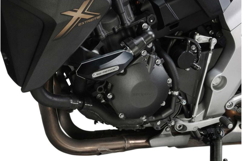 sw-motech-frame-slider-kit-black-honda-cb1000r-08-17-sw-stp-01-590-10000-b-figure-1_800x800