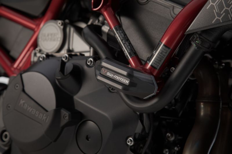 sw-motech-frame-slider-kit-black-kawasaki-z-h2-19-sw-stp-08-590-11700-b-figure-1_800x800