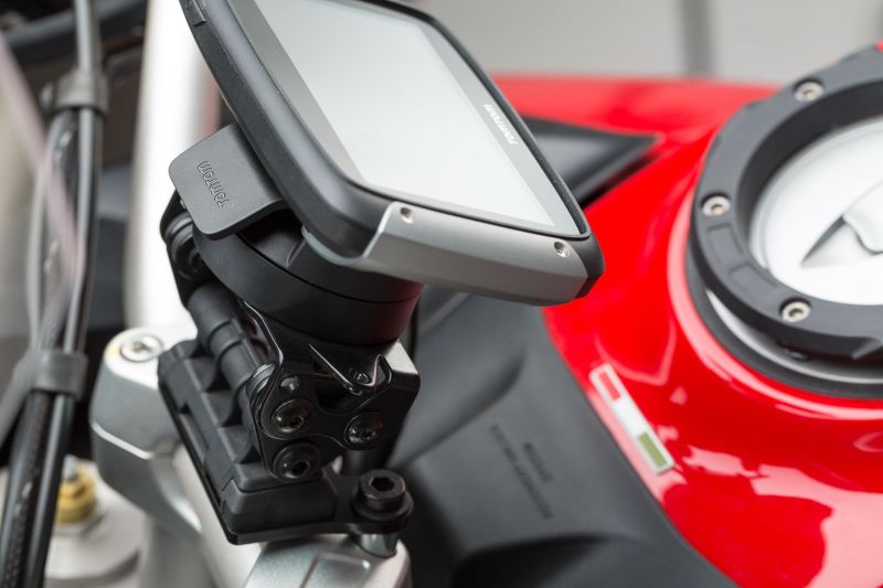 sw-motech-gps-mount-for-handlebar-black-ducati-multistrada-1200-950-1260-v2-sw-gps-22-584-10000-b-figure-1_800x800