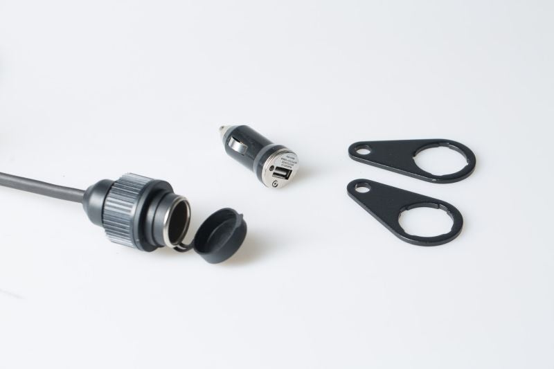sw-motech-universal-electric-kit-cigar-lighter-socket-usb-power-port-mounting-kit-sw-ema-00-107-20001-b-figure-1_800x800