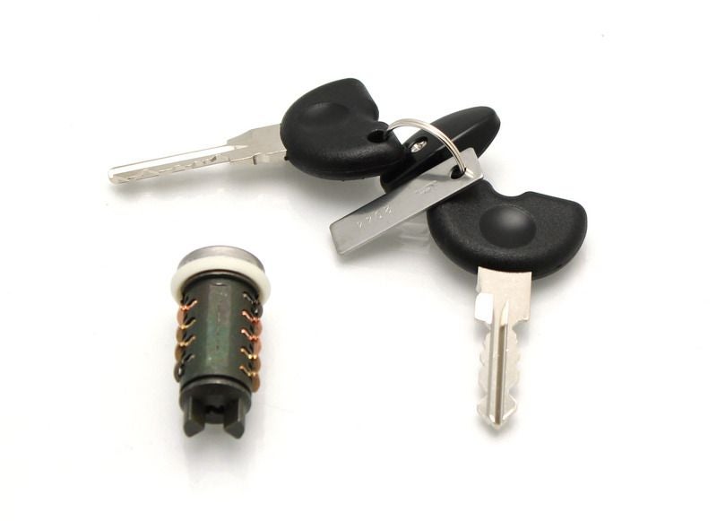 v-parts-ignition-switch-piaggio-x8-125-200-x9-125-200-250-500-x9-200-250-500-evo-bi-879061-figure-1_800x800